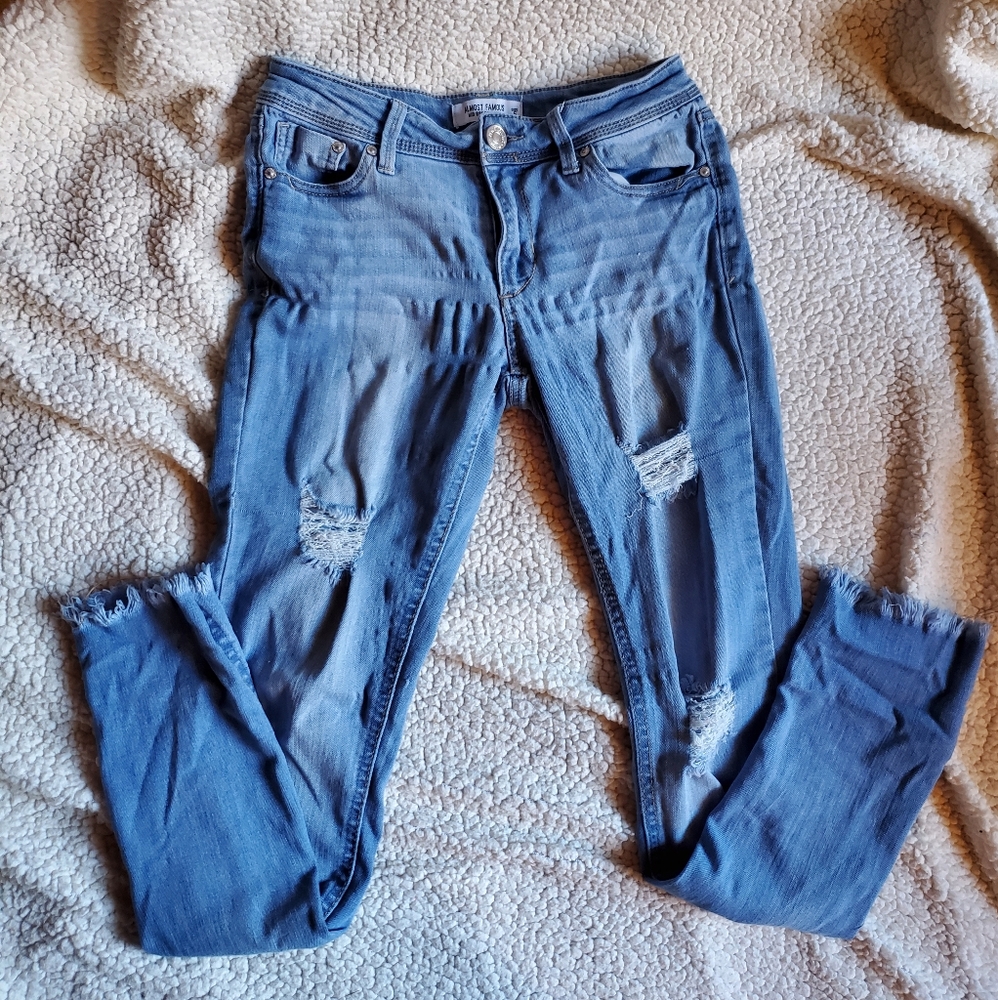 Almost Famous Mid Rise Distressed Jeans - Picture 5 of 8